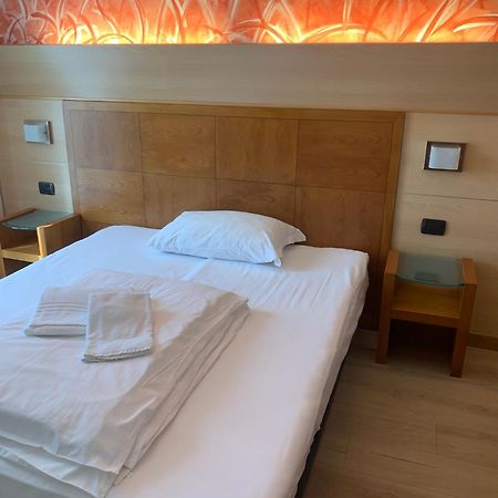 Hotel Garni Delle Rose 切尼加 外观 照片
