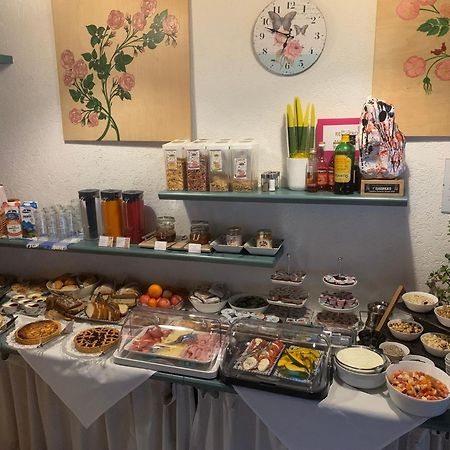 Hotel Garni Delle Rose 切尼加 外观 照片