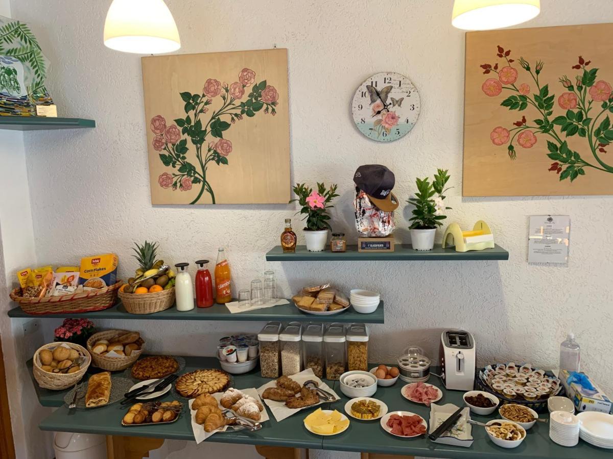 Hotel Garni Delle Rose 切尼加 外观 照片