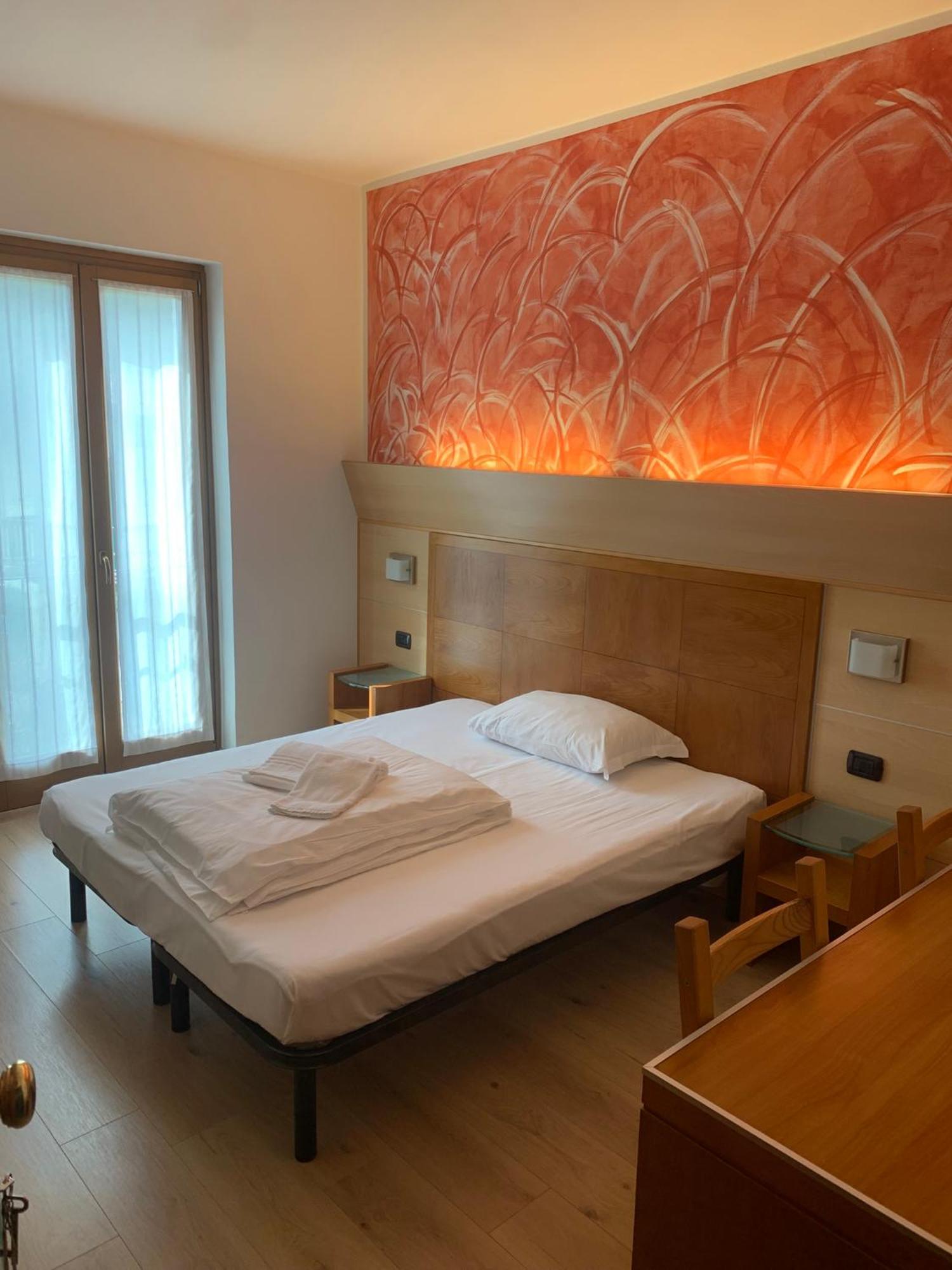Hotel Garni Delle Rose 切尼加 外观 照片