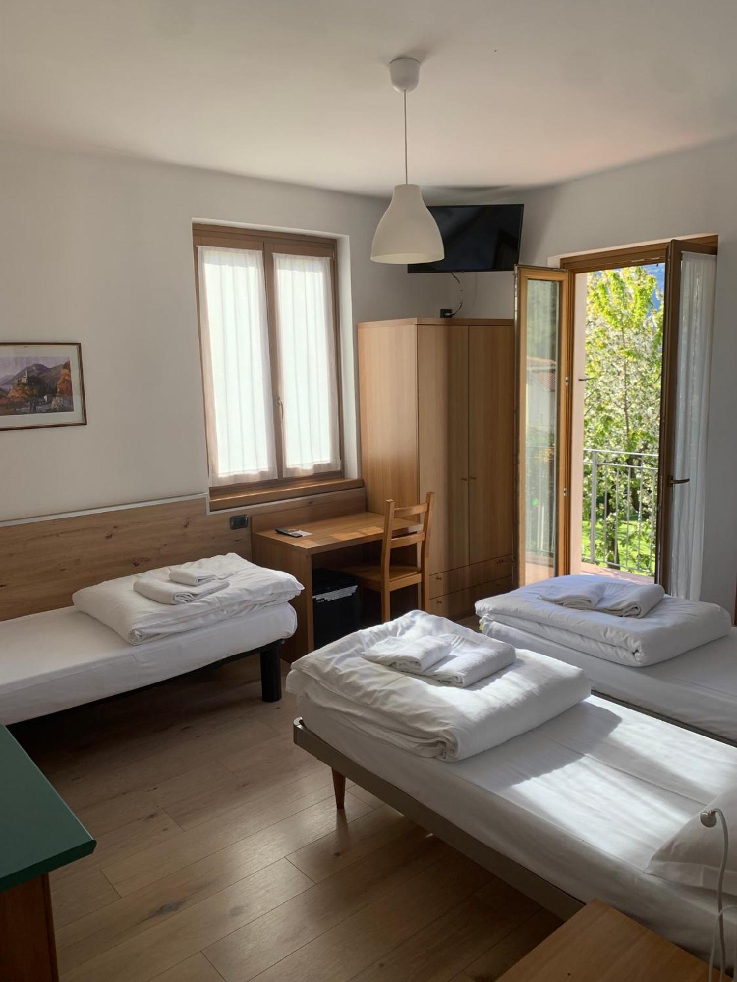 Hotel Garni Delle Rose 切尼加 外观 照片